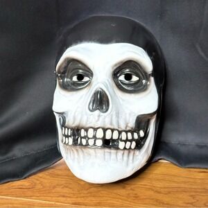 Spirit Halloween The Fiend Club Half Mask Misfits Skull Danzig Black White